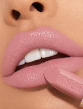 Load image into Gallery viewer, Infatuation | Crème Lipstick
